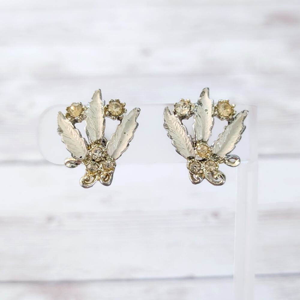 Vintage Screw On Earrings - Unusual Off White Leaves with Light Yellow Gems